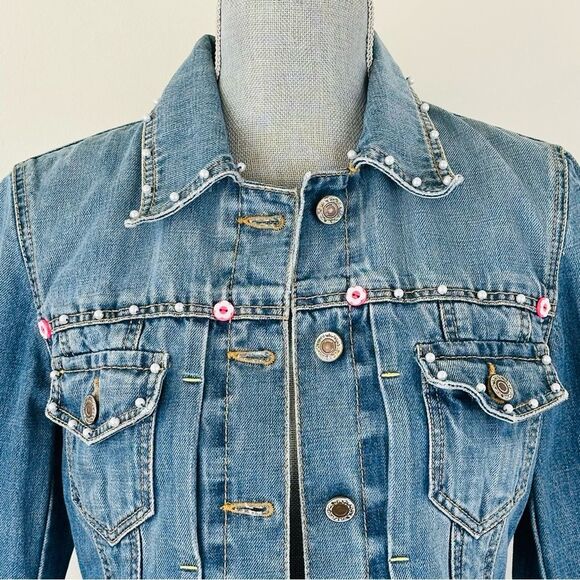 Upcycled Womens SZ M Classic Denim Jean Jacket Banana Republic Hand Embellished - Picture 2 of 8
